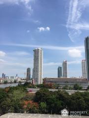 1-BR Condo at The River Condominium near BTS Saphan Taksin