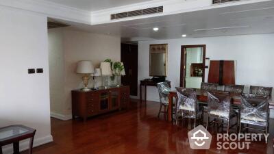 2-BR Condo at All Season Mansion Condominium near BTS Phloen Chit