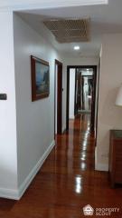 2-BR Condo at All Seasons Mansion Condominium near BTS Phloen Chit