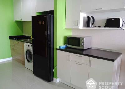 1-BR Condo at Circle Condominium near MRT Phetchaburi