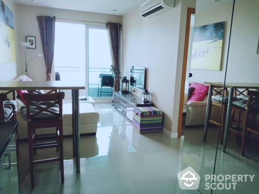 1-BR Condo at Circle Condominium near MRT Phetchaburi