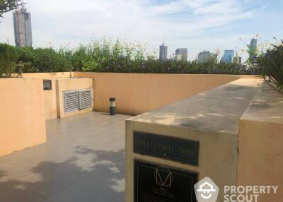 2-BR Condo at Maestro 39 near BTS Phrom Phong