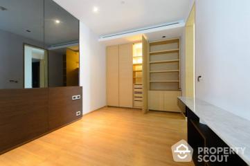 2-BR Condo at Saladaeng Residences near MRT Si Lom (ID 510840)