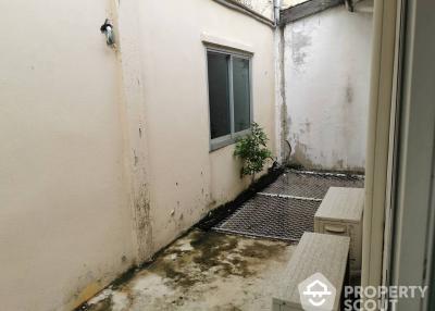 3-BR Townhouse near BTS Phrom Phong (ID 515501)