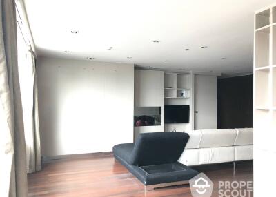 2-BR Condo at Eight Thonglor Residence Condominium near BTS Thong Lor