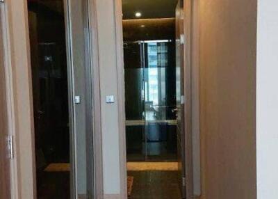 1-BR Condo at The Esse At Singha Complex near MRT Phetchaburi