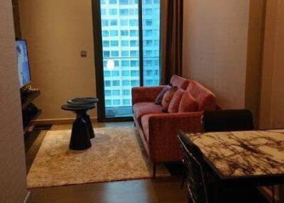 1-BR Condo at The Esse At Singha Complex near MRT Phetchaburi