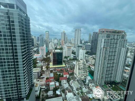 Studio Condo at Silom Suite Condominium near BTS Chong Nonsi