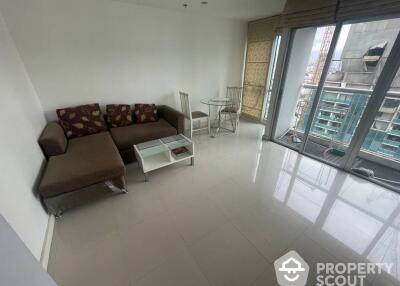 1-BR Condo at Silom Suite Condominium near BTS Chong Nonsi