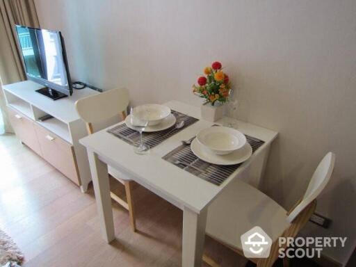 1-BR Condo at Via 49 near BTS Phrom Phong