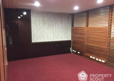 Office Space for Rent in Khlong Toei Nuea