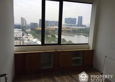 Office Space for Rent in Khlong Toei Nuea