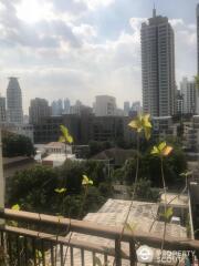 1-BR Condo at Vincente Sukhumvit 49 Condominium near BTS Phrom Phong