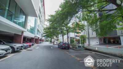 4-BR Condo at The Fine @ River Condominium near BTS Saphan Taksin