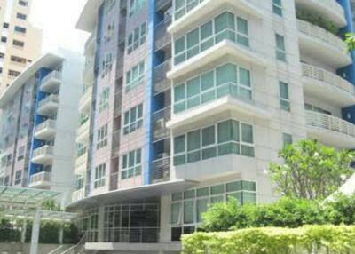 2-BR Condo at Avenue 61 Condominium near BTS Thong Lor