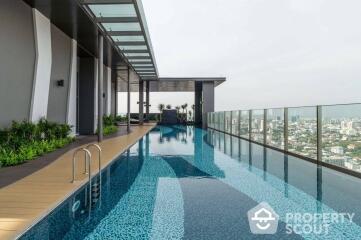 1-BR Condo at Rhythm Sukhumvit 42 near BTS Ekkamai