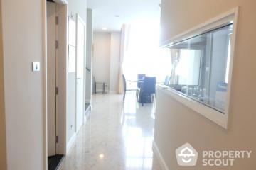 2-BR Condo at The Crest Sukhumvit 34 near BTS Thong Lor