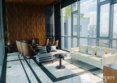 1-BR Condo at The Crest Sukhumvit 34 near BTS Thong Lor