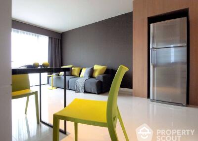 1-BR Condo at Le Cote Sukhumvit 14 near BTS Asok