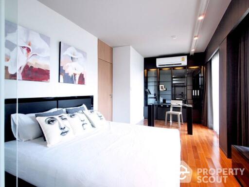 1-BR Condo at Le Cote Sukhumvit 14 near BTS Asok