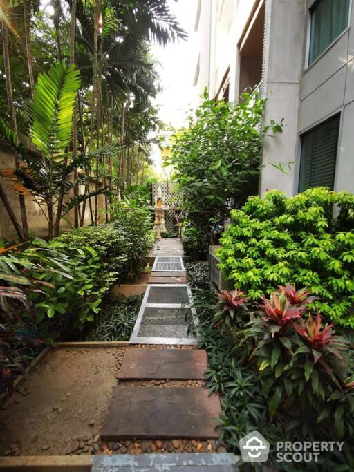 2-BR Condo at Von Napa Sukhumvit 38 Condominium near BTS Thong Lor