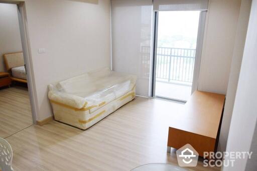 1-BR Condo at Intro Phaholyothin-Pradipat near MRT Kamphaeng Phet