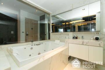 1-BR Duplex at Hq Thonglor near BTS Thong Lor