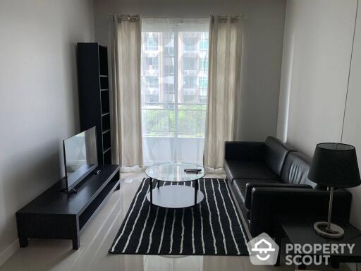 1-BR Condo at Circle Condominium near MRT Phetchaburi