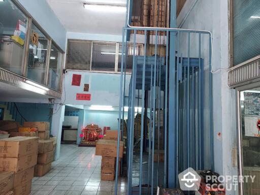 Commercial for Rent and Sale in Khlong Toei