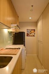 1-BR Condo at Villa Asoke near MRT Phetchaburi