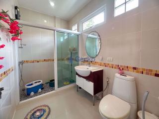 3 Bedrooms House in The Regent Estate Village 2 East Pattaya H010858