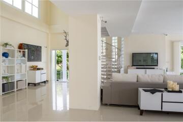 4 Bedroom Villa in Bophut, Koh Samui - Sea views from every Room