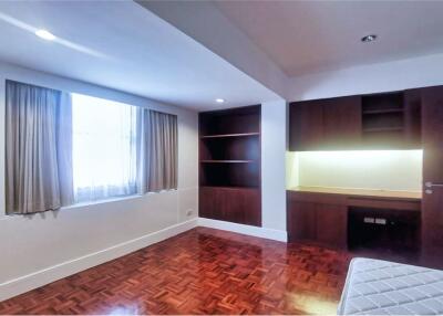 Apartment spacious 4 bedrooms with big balcony in Phrom Phong - 920071001-11529