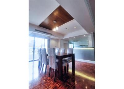 Apartment spacious 4 bedrooms with big balcony in Phrom Phong - 920071001-11529