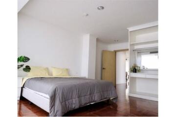 Pet friendly nice decorated 3 bedrooms with balcony in Sathorn - 920071001-11526