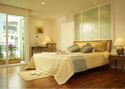 For Rent Pet Friendly Spacious Low Rise Apartment: 3 Bedrooms, Silom-Sathorn - 920071001-11525