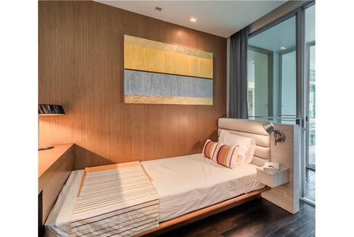 Pet-Friendly Oasis in Sukhumvit 55 - Spacious 3 Bedrooms with Private Garden