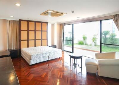 For Rent Pet Friendly Spacious 3 Bedrooms with garden balcony in Asoke - 920071001-11512
