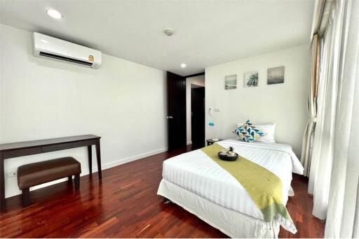 Charming Low-Rise Building in Sathorn - Available for Rent Now! - 920071001-10990