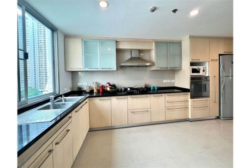 Charming Low-Rise Building in Sathorn - Available for Rent Now! - 920071001-10990