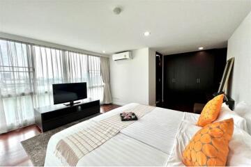 Charming Low-Rise Building in Sathorn - Available for Rent Now!