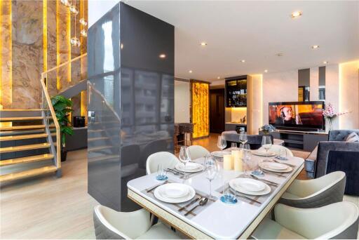 Luxury 2 bedrooms for rent near BTS Asoke