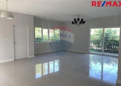 224 Sqm., 3 Beds Townhouse listed for ฿ 8,500,000.