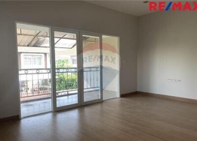 224 Sqm., 3 Beds Townhouse listed for ฿ 8,500,000.