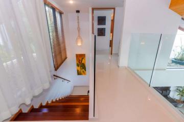 Ultimate luxury modern 5 bedrooms pool villa Lamai