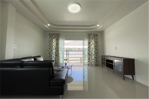 Beautiful 3-Bedroom spacious house in Nongplalai