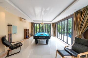 Luxury Poolvilla with 3 Bedrooms for sale
