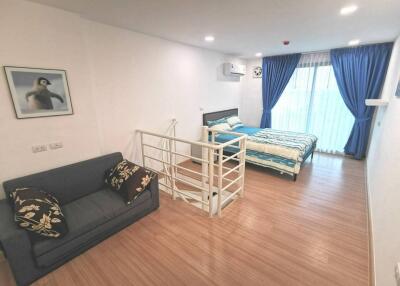 Duplex 1 bedroom Condo in Jomtien for sale