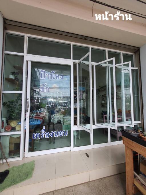 Commercial building with 3 floors in East Pattaya