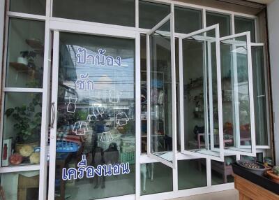 Commercial building with 3 floors in East Pattaya